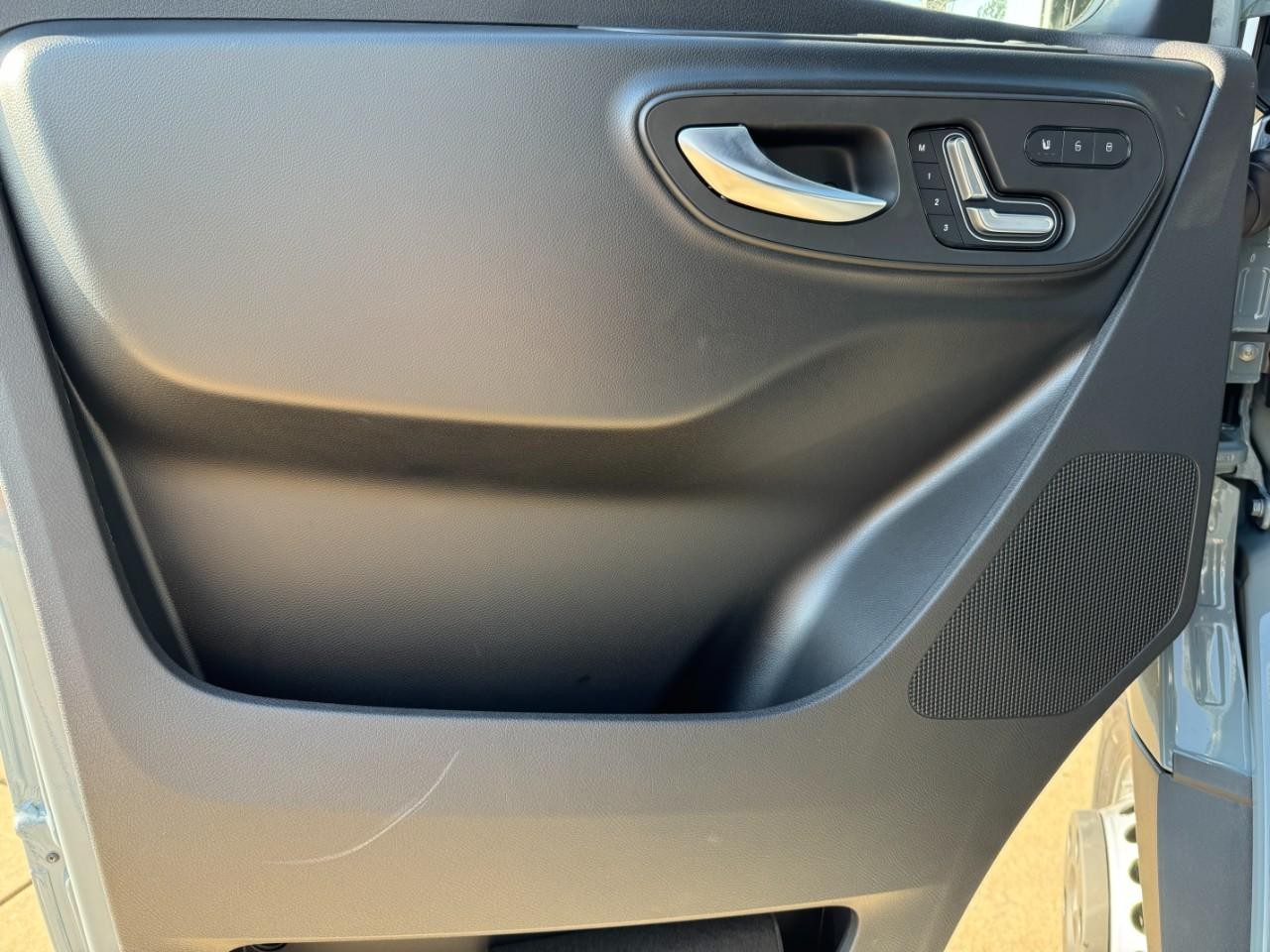 Mercedes-Benz Sprinter Cargo Van Vehicle Full-screen Gallery Image 20