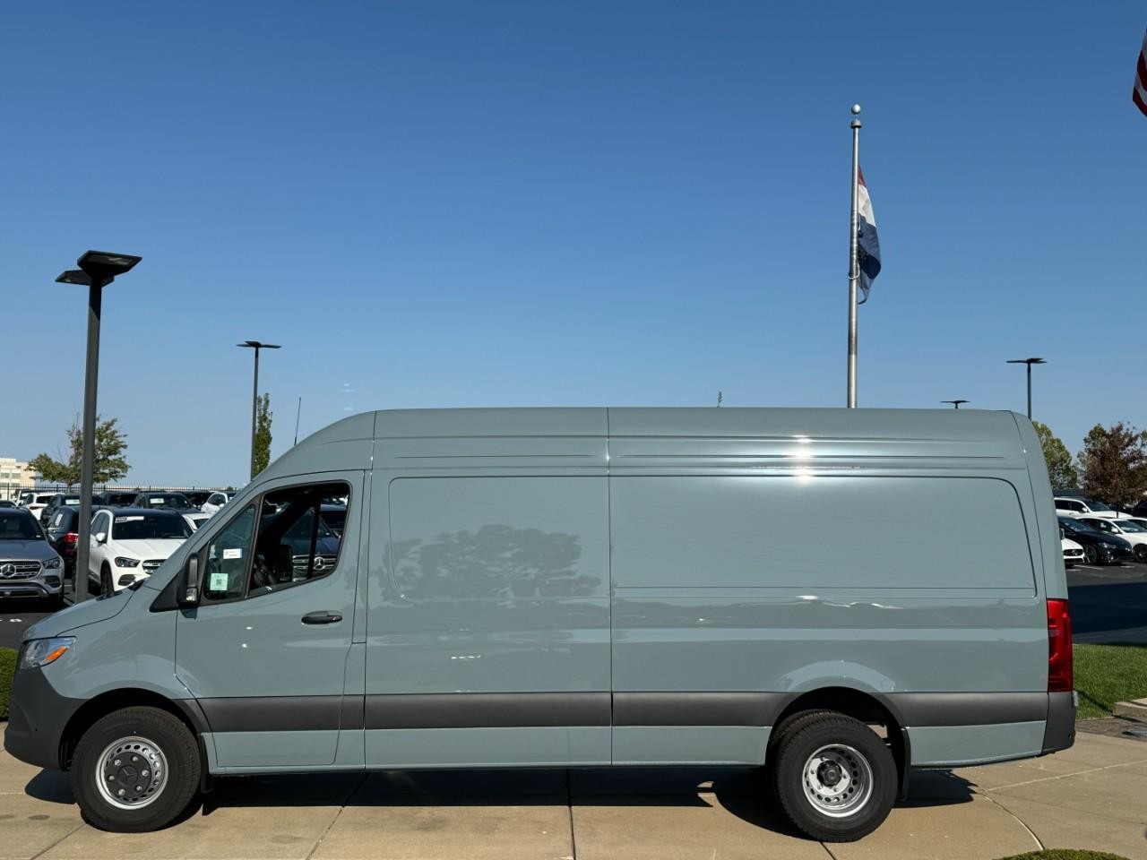 Mercedes-Benz Sprinter Cargo Van Vehicle Full-screen Gallery Image 2