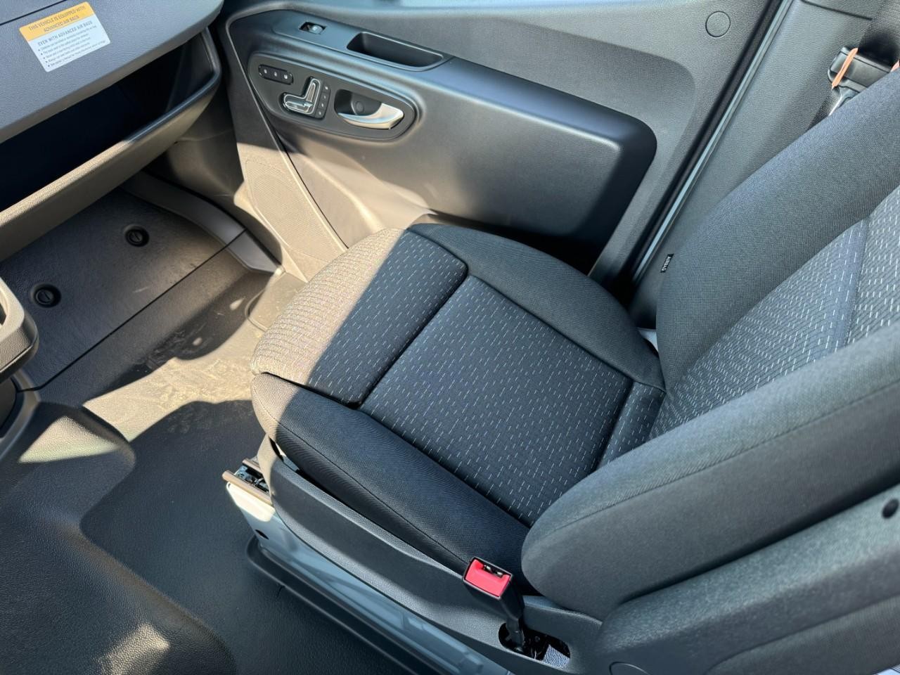 Mercedes-Benz Sprinter Cargo Van Vehicle Full-screen Gallery Image 10