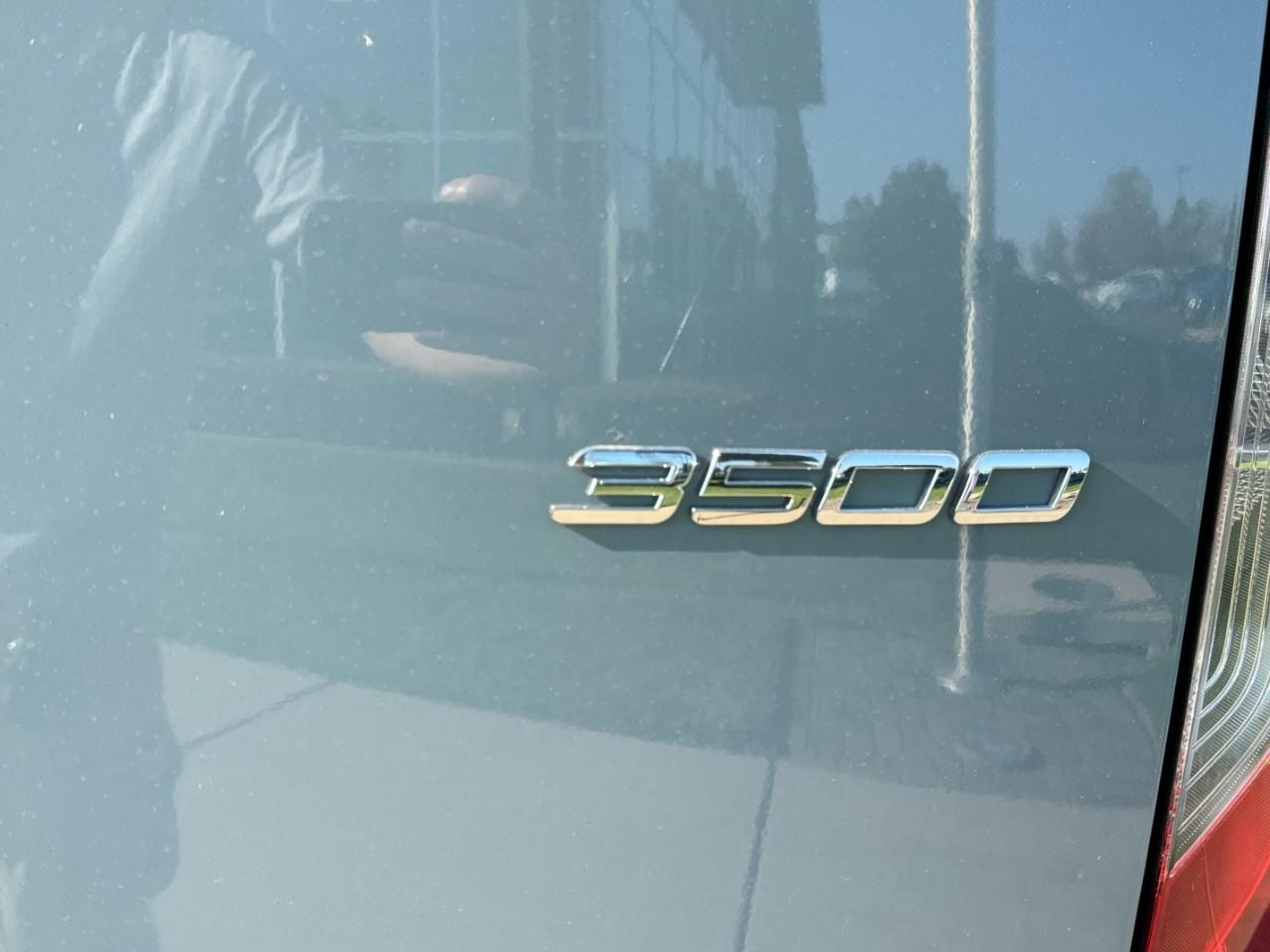 Mercedes-Benz Sprinter Cargo Van Vehicle Full-screen Gallery Image 16