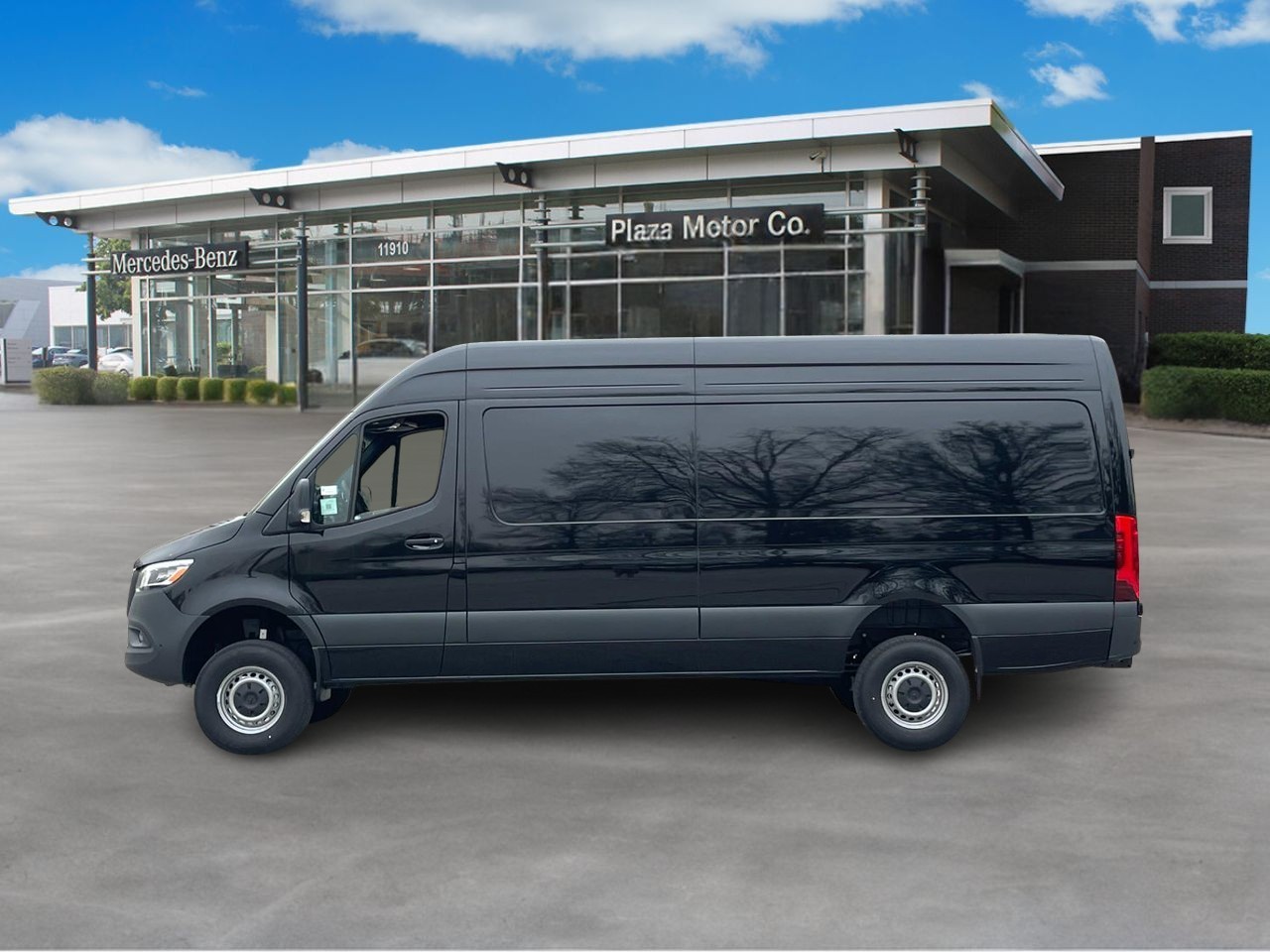 Mercedes-Benz Sprinter Cargo Van Vehicle Full-screen Gallery Image 2
