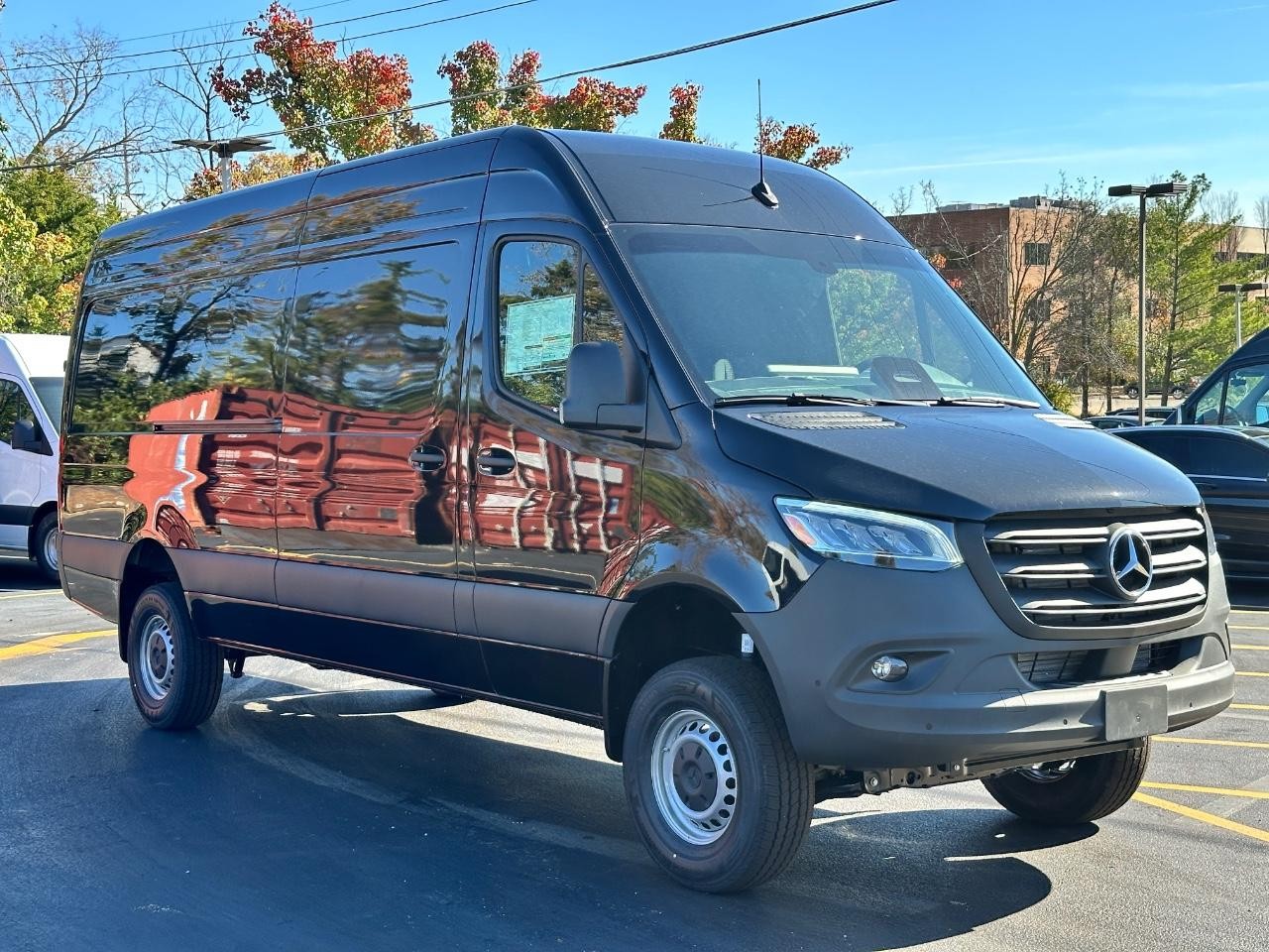 Mercedes-Benz Sprinter Cargo Van Vehicle Full-screen Gallery Image 7