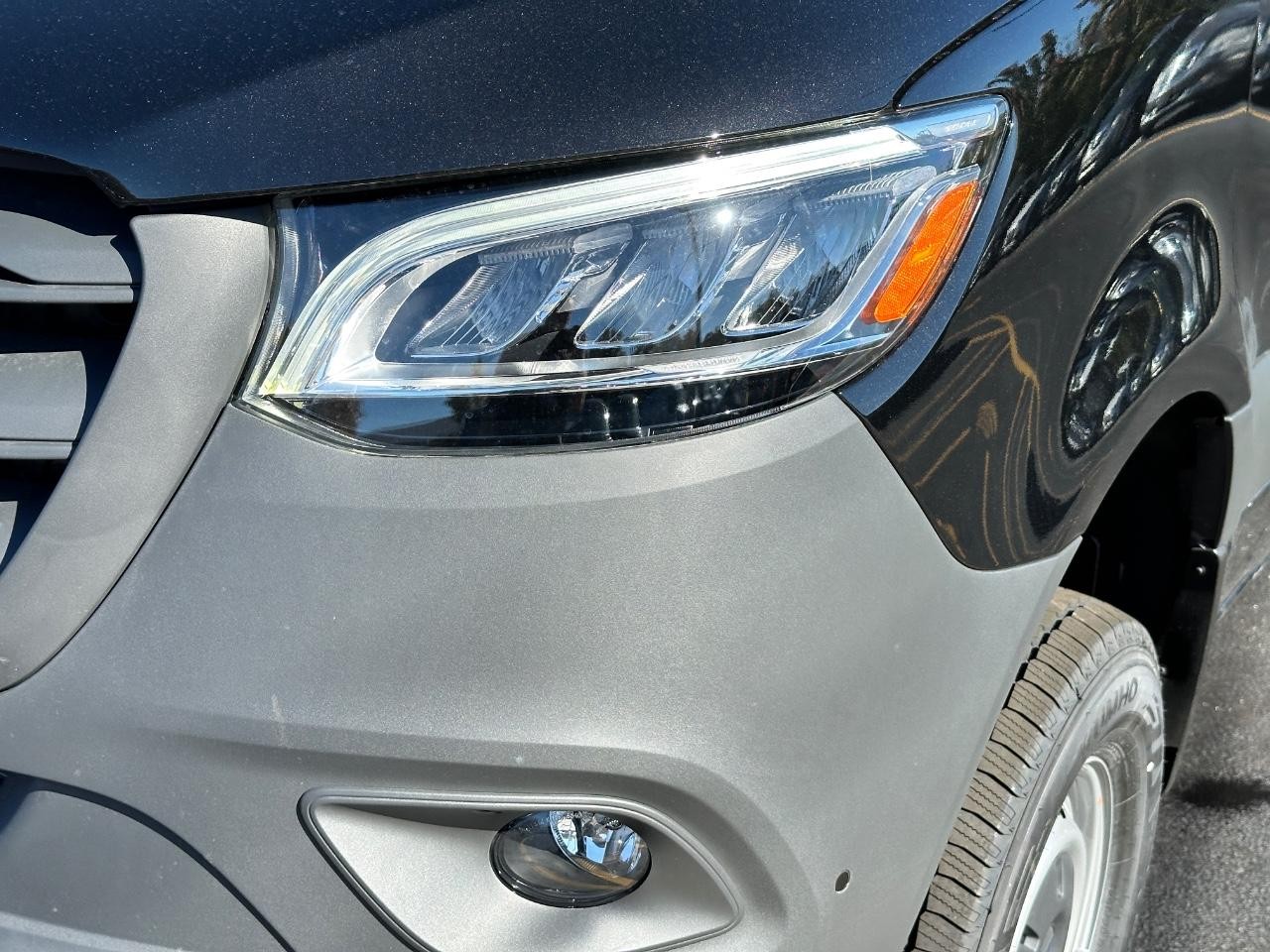 Mercedes-Benz Sprinter Cargo Van Vehicle Full-screen Gallery Image 10