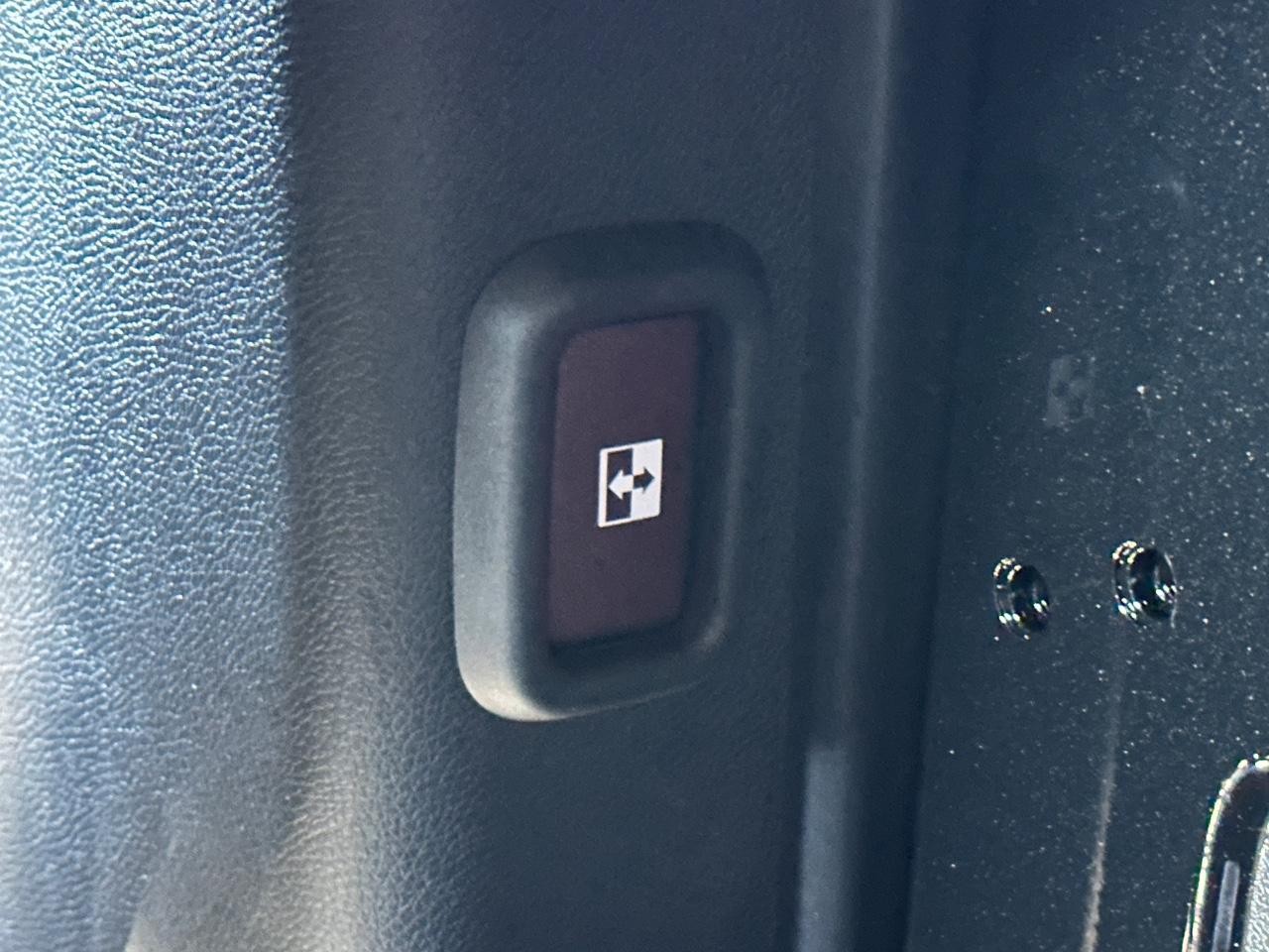 Mercedes-Benz Sprinter Cargo Van Vehicle Full-screen Gallery Image 16