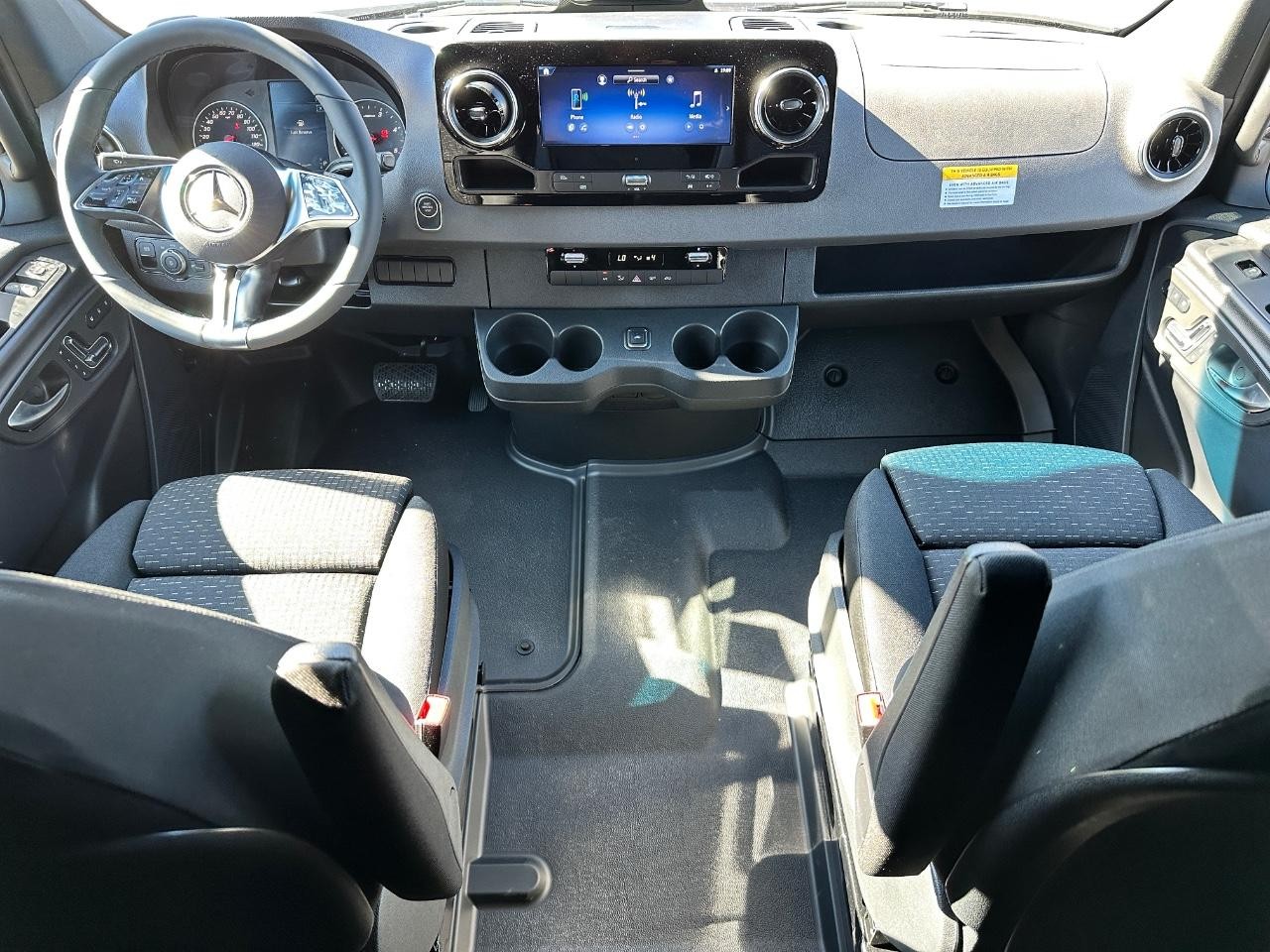 Mercedes-Benz Sprinter Cargo Van Vehicle Full-screen Gallery Image 17