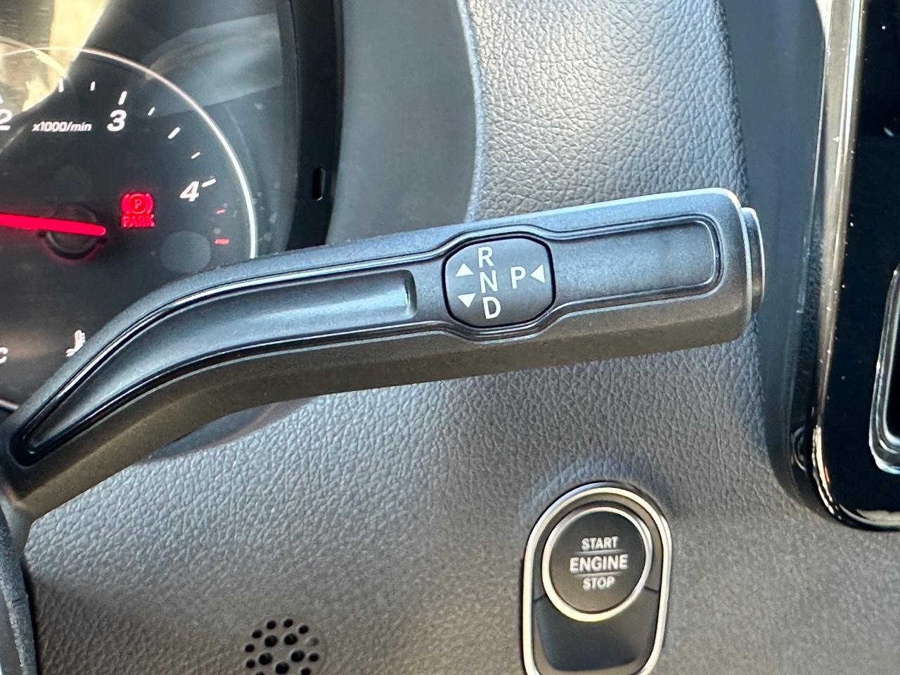 Mercedes-Benz Sprinter Cargo Van Vehicle Full-screen Gallery Image 21