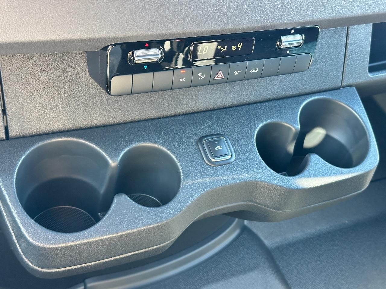 Mercedes-Benz Sprinter Cargo Van Vehicle Full-screen Gallery Image 25