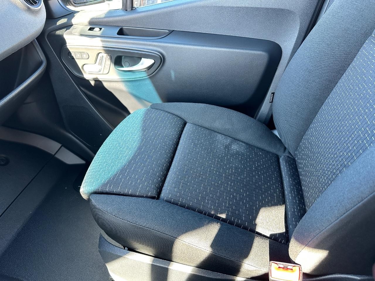 Mercedes-Benz Sprinter Cargo Van Vehicle Full-screen Gallery Image 26