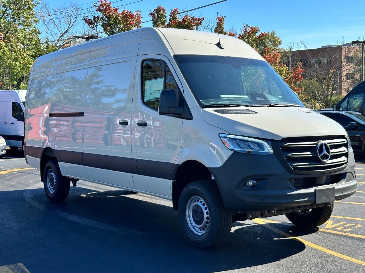 Mercedes-Benz Sprinter Cargo Van Vehicle Full-screen Gallery Image 7