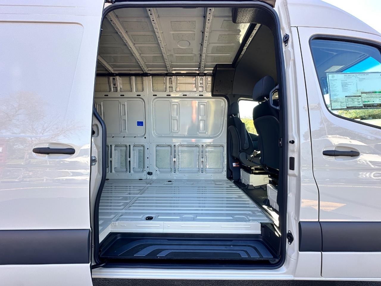 Mercedes-Benz Sprinter Cargo Van Vehicle Full-screen Gallery Image 14