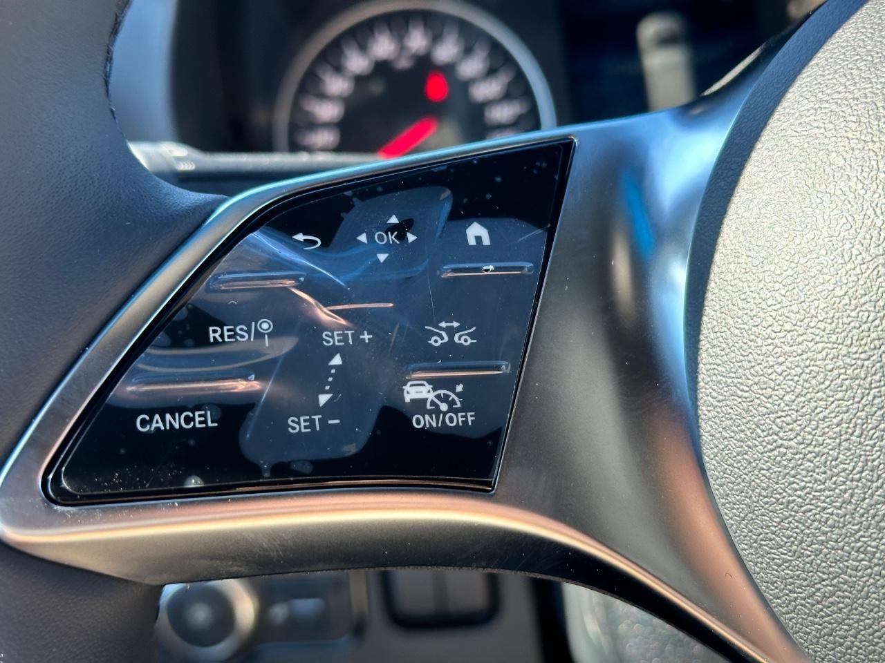 Mercedes-Benz Sprinter Cargo Van Vehicle Full-screen Gallery Image 20