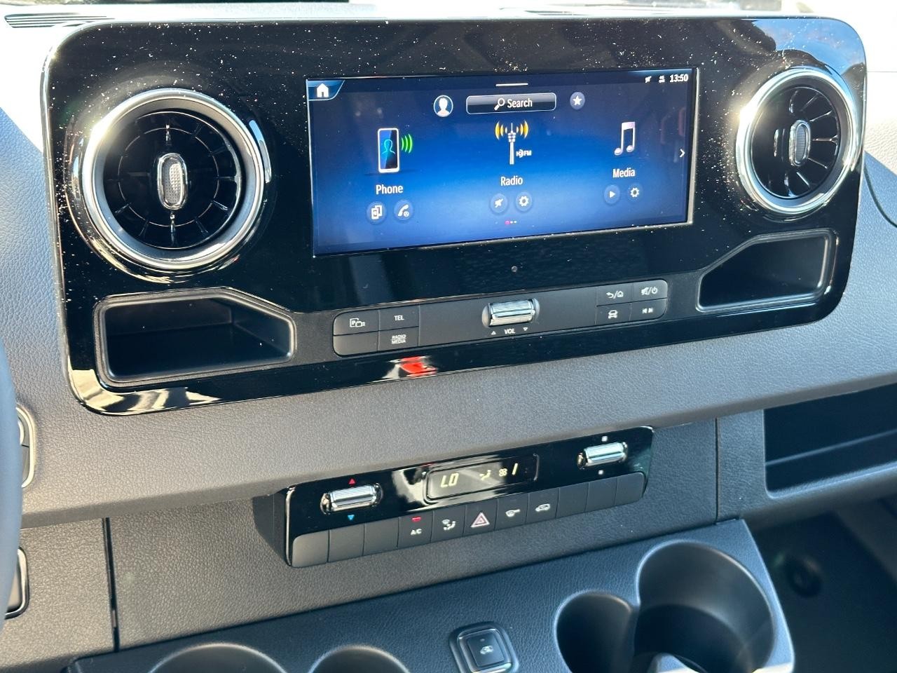 Mercedes-Benz Sprinter Cargo Van Vehicle Full-screen Gallery Image 24