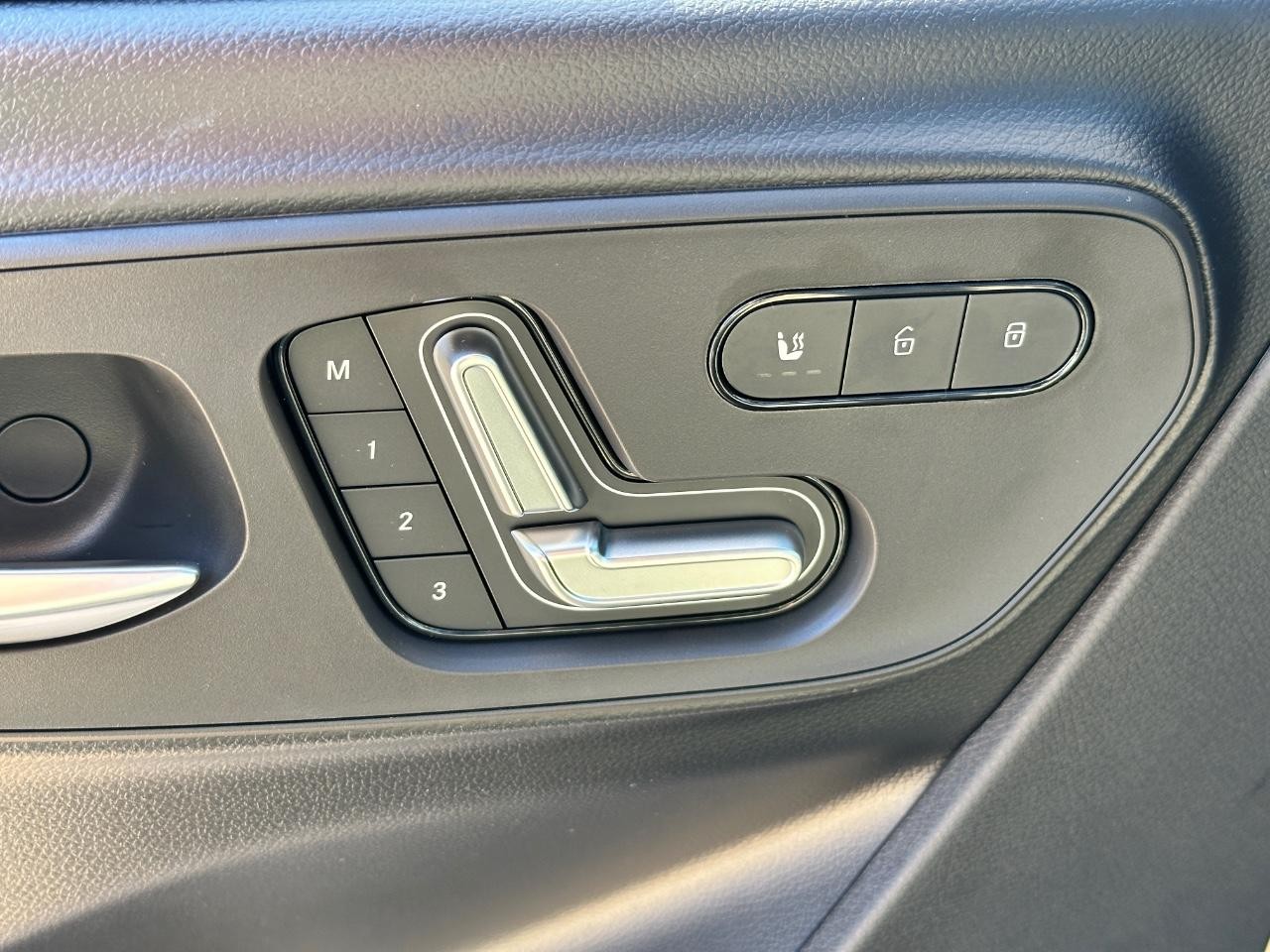 Mercedes-Benz Sprinter Cargo Van Vehicle Full-screen Gallery Image 32