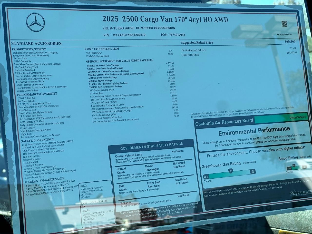 Mercedes-Benz Sprinter Cargo Van Vehicle Full-screen Gallery Image 34