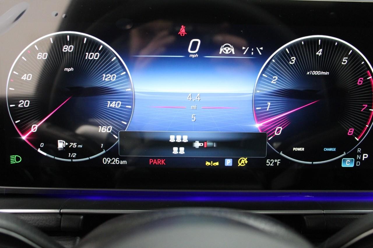 Mercedes-Benz GLS Vehicle Full-screen Gallery Image 26