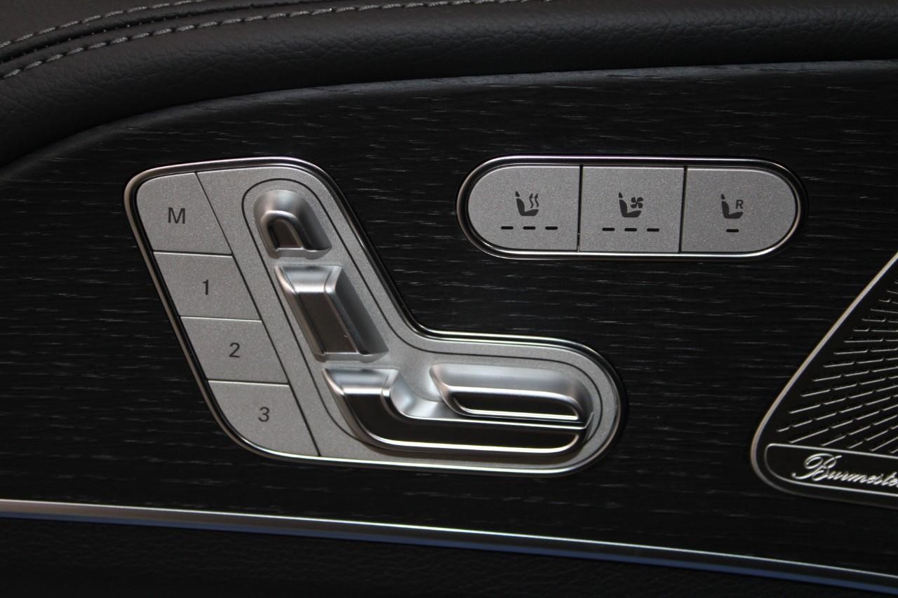 Mercedes-Benz GLS Vehicle Full-screen Gallery Image 31