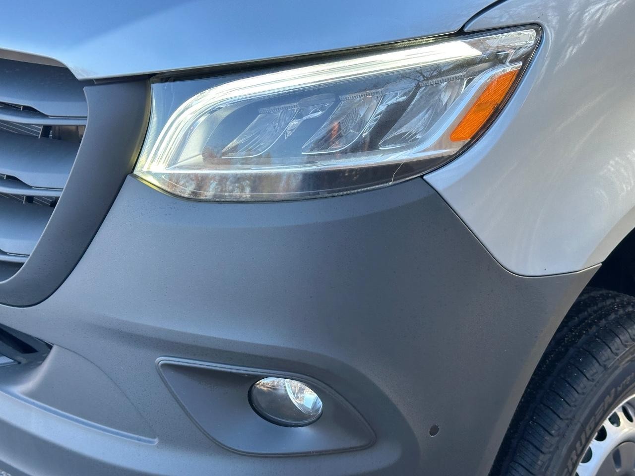 Mercedes-Benz Sprinter Cargo Van Vehicle Full-screen Gallery Image 9