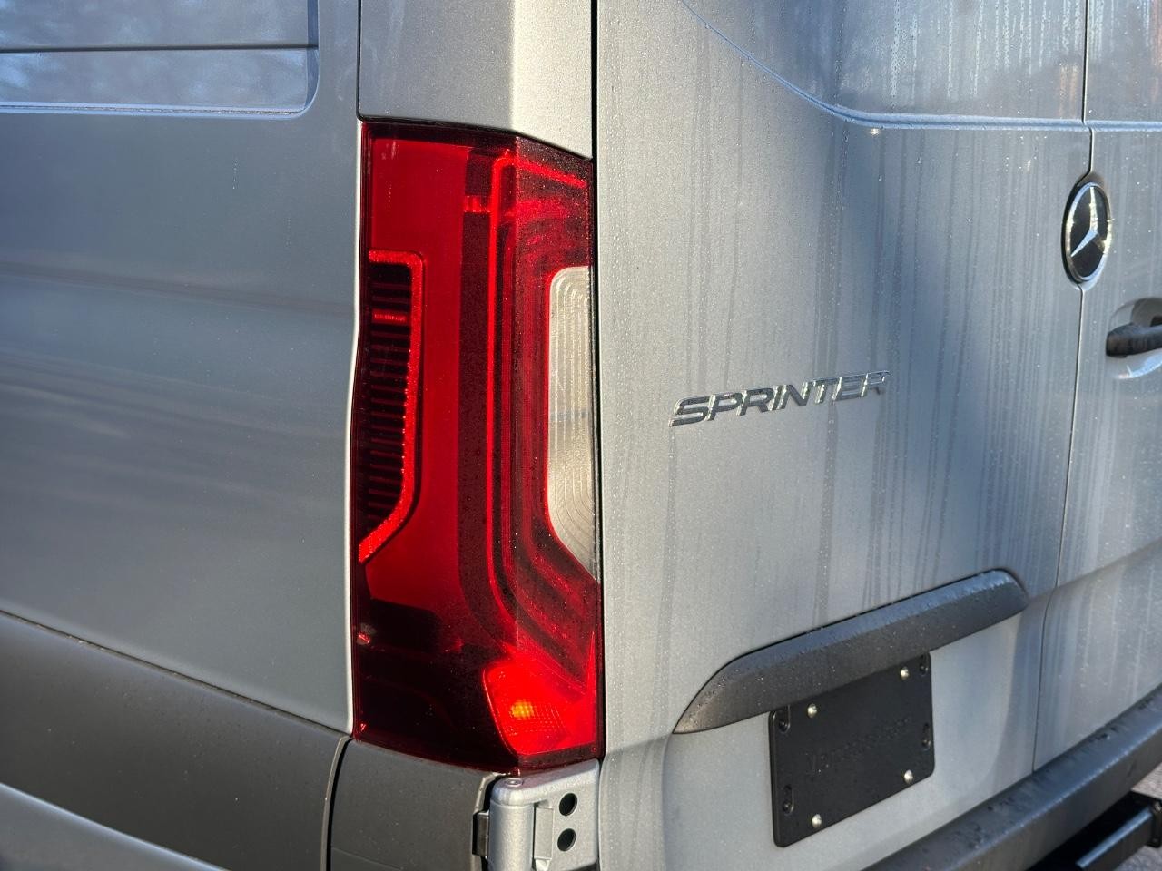 Mercedes-Benz Sprinter Cargo Van Vehicle Full-screen Gallery Image 11