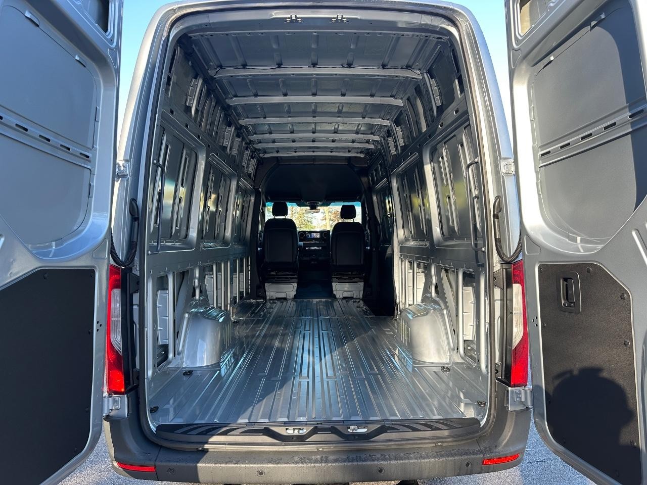 Mercedes-Benz Sprinter Cargo Van Vehicle Full-screen Gallery Image 13