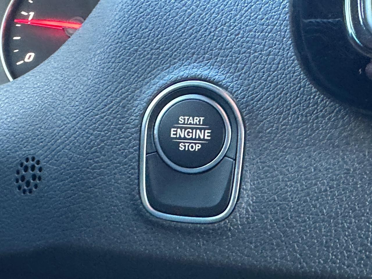 Mercedes-Benz Sprinter Cargo Van Vehicle Full-screen Gallery Image 21