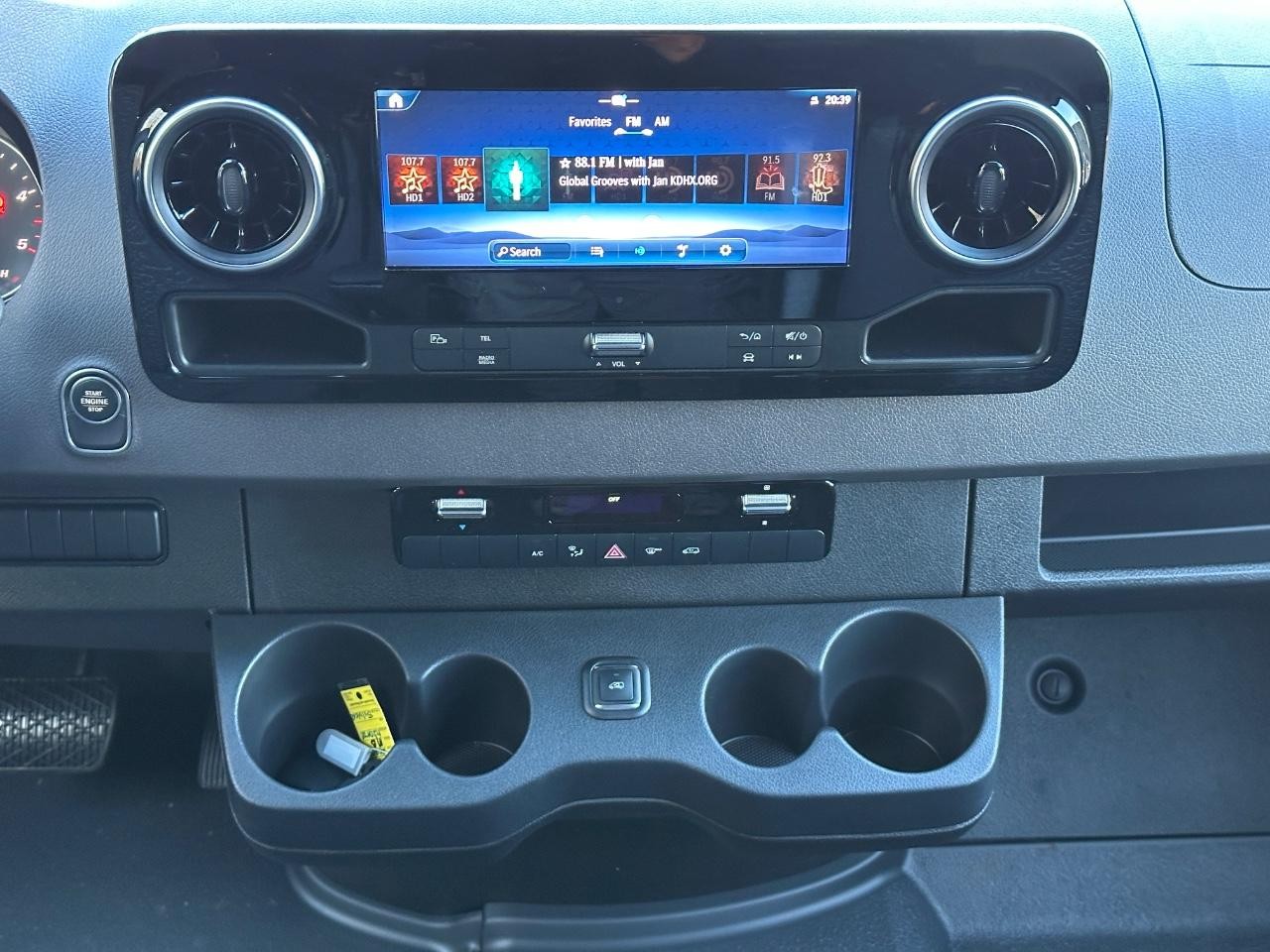 Mercedes-Benz Sprinter Cargo Van Vehicle Full-screen Gallery Image 22