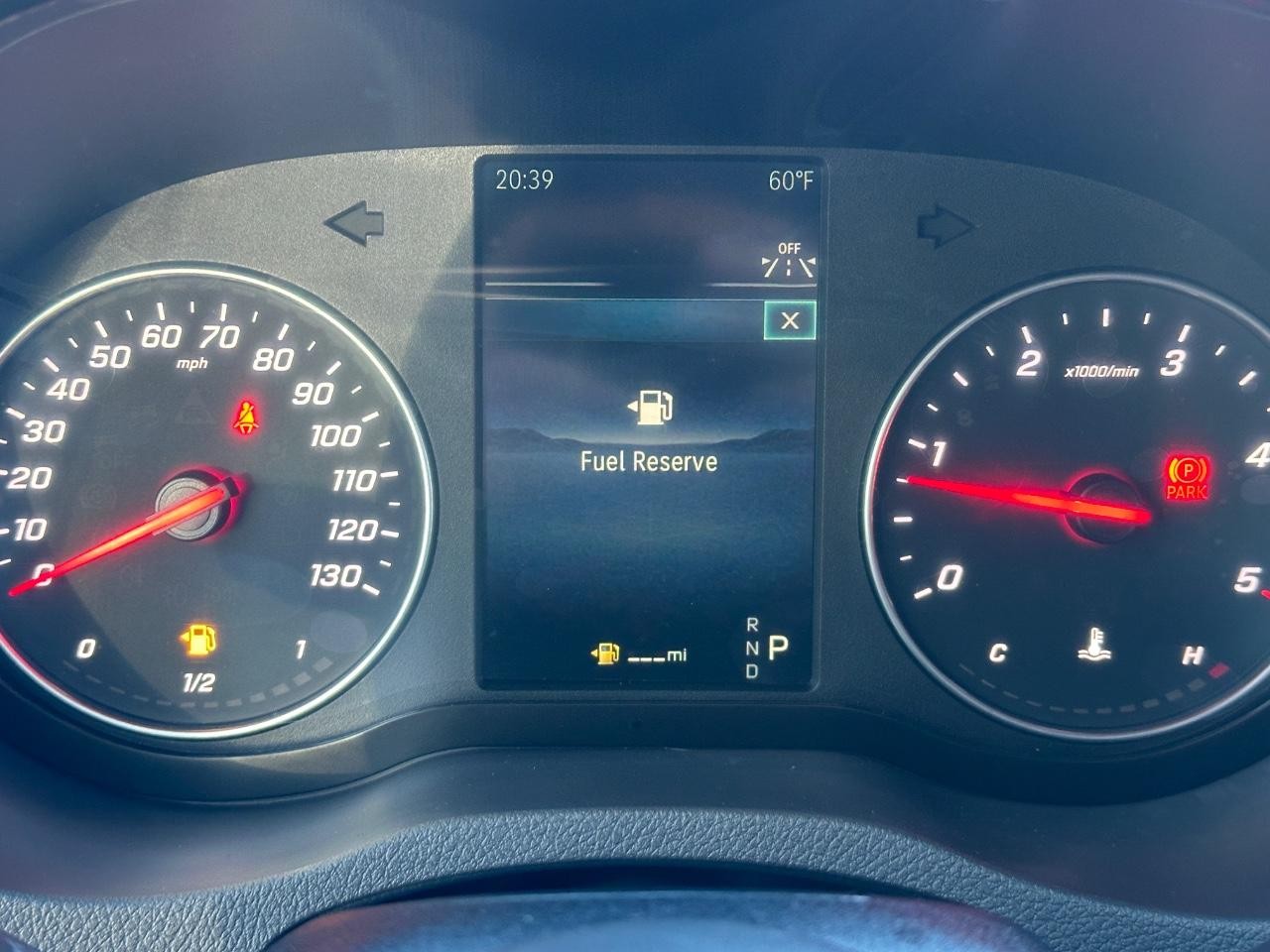 Mercedes-Benz Sprinter Cargo Van Vehicle Full-screen Gallery Image 28