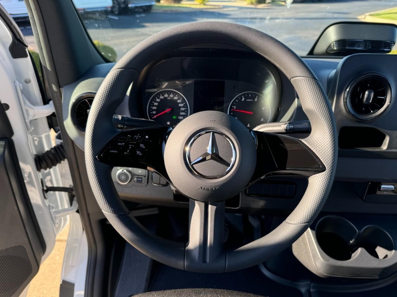 Mercedes-Benz Sprinter Cargo Van Vehicle Full-screen Gallery Image 7