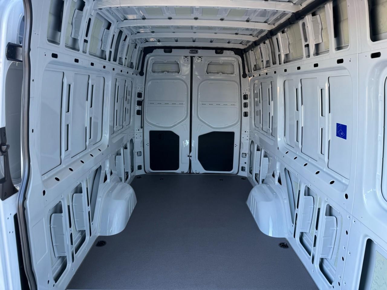 Mercedes-Benz Sprinter Cargo Van Vehicle Full-screen Gallery Image 9
