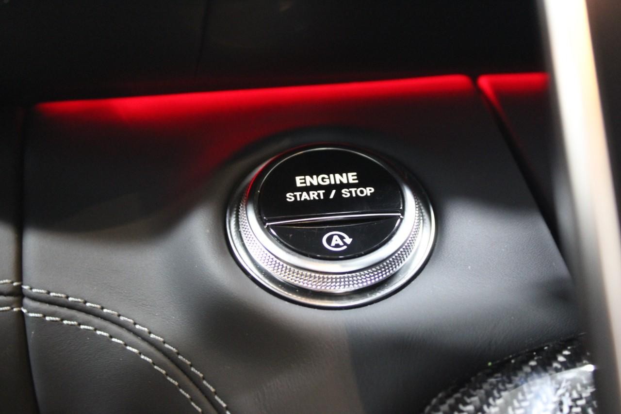 Mercedes-Benz AMG GT Vehicle Full-screen Gallery Image 25