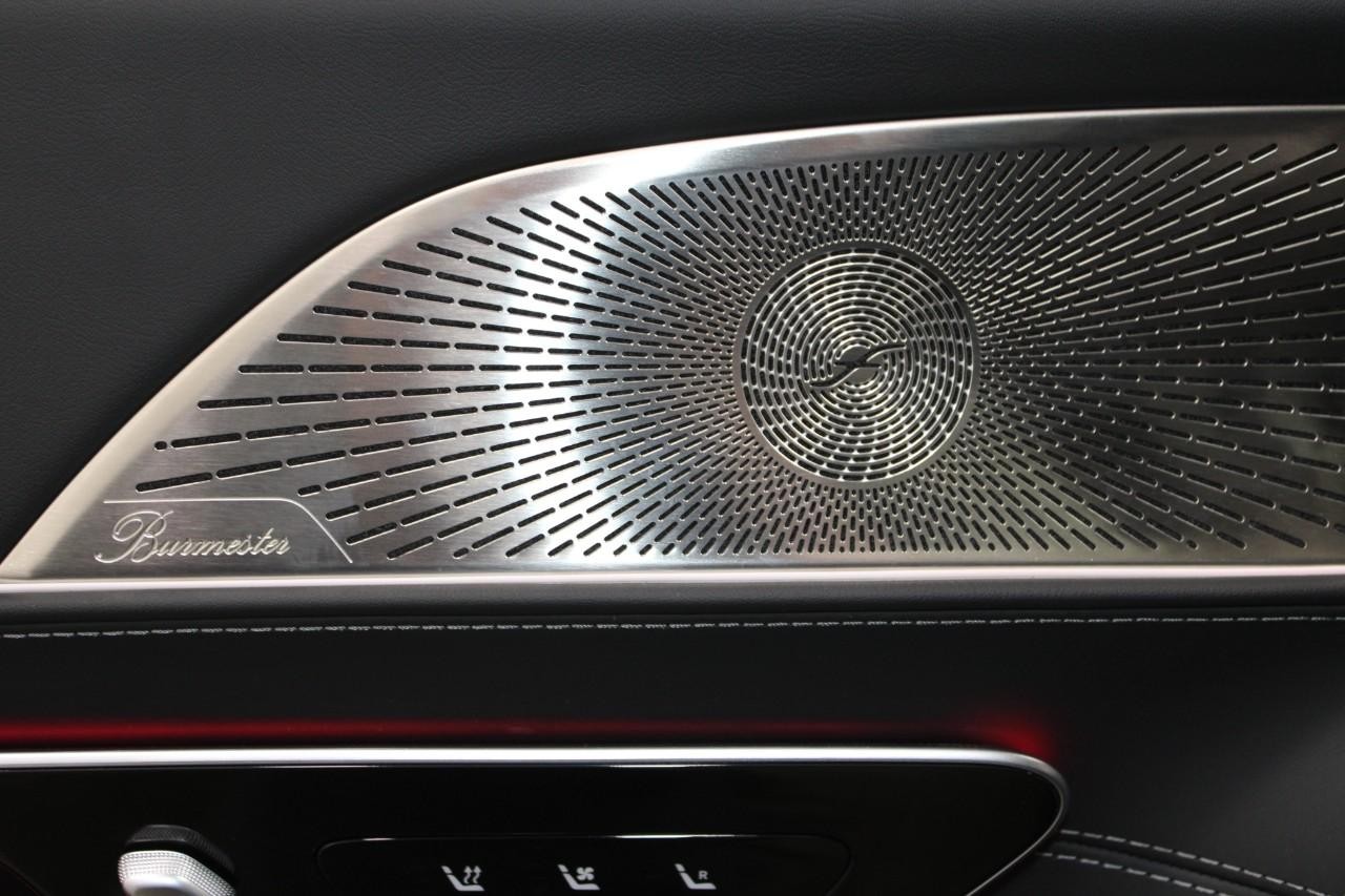 Mercedes-Benz AMG GT Vehicle Full-screen Gallery Image 27