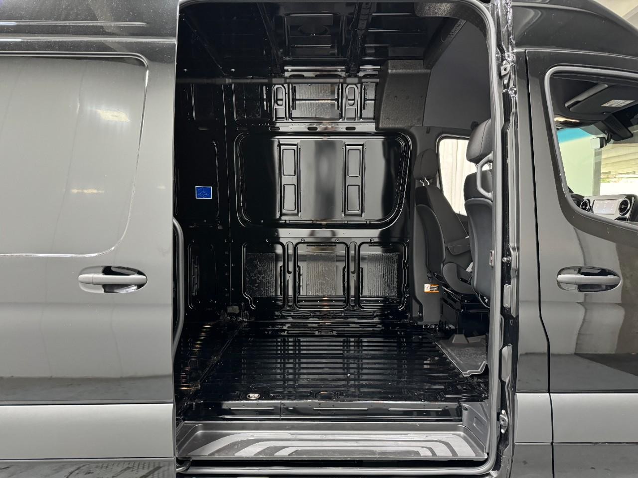 Mercedes-Benz Sprinter Cargo Van Vehicle Full-screen Gallery Image 10