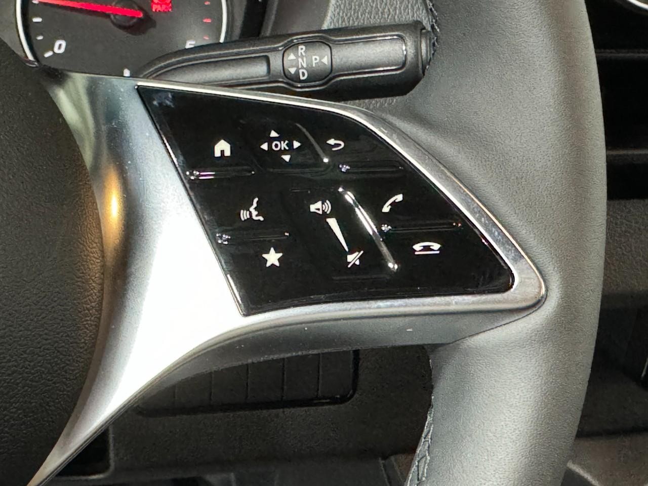 Mercedes-Benz Sprinter Cargo Van Vehicle Full-screen Gallery Image 32