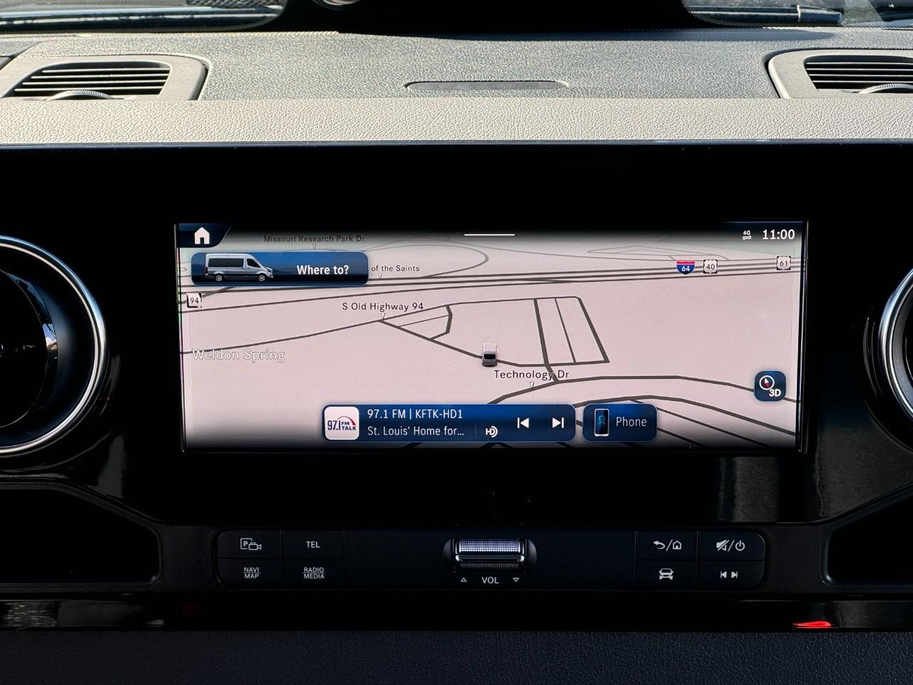 Mercedes-Benz Sprinter Cargo Van Vehicle Full-screen Gallery Image 8