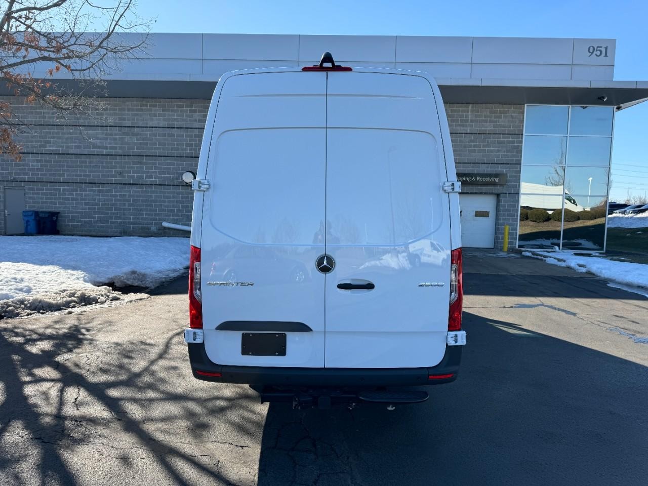 Mercedes-Benz Sprinter Cargo Van Vehicle Full-screen Gallery Image 15