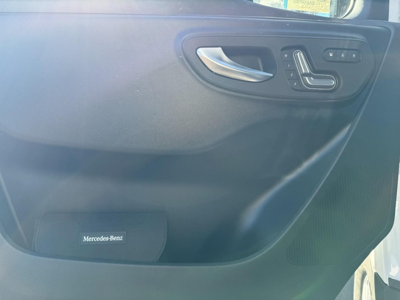 Mercedes-Benz Sprinter Cargo Van Vehicle Full-screen Gallery Image 19