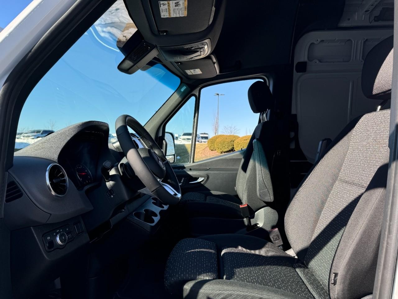 Mercedes-Benz Sprinter Cargo Van Vehicle Full-screen Gallery Image 22