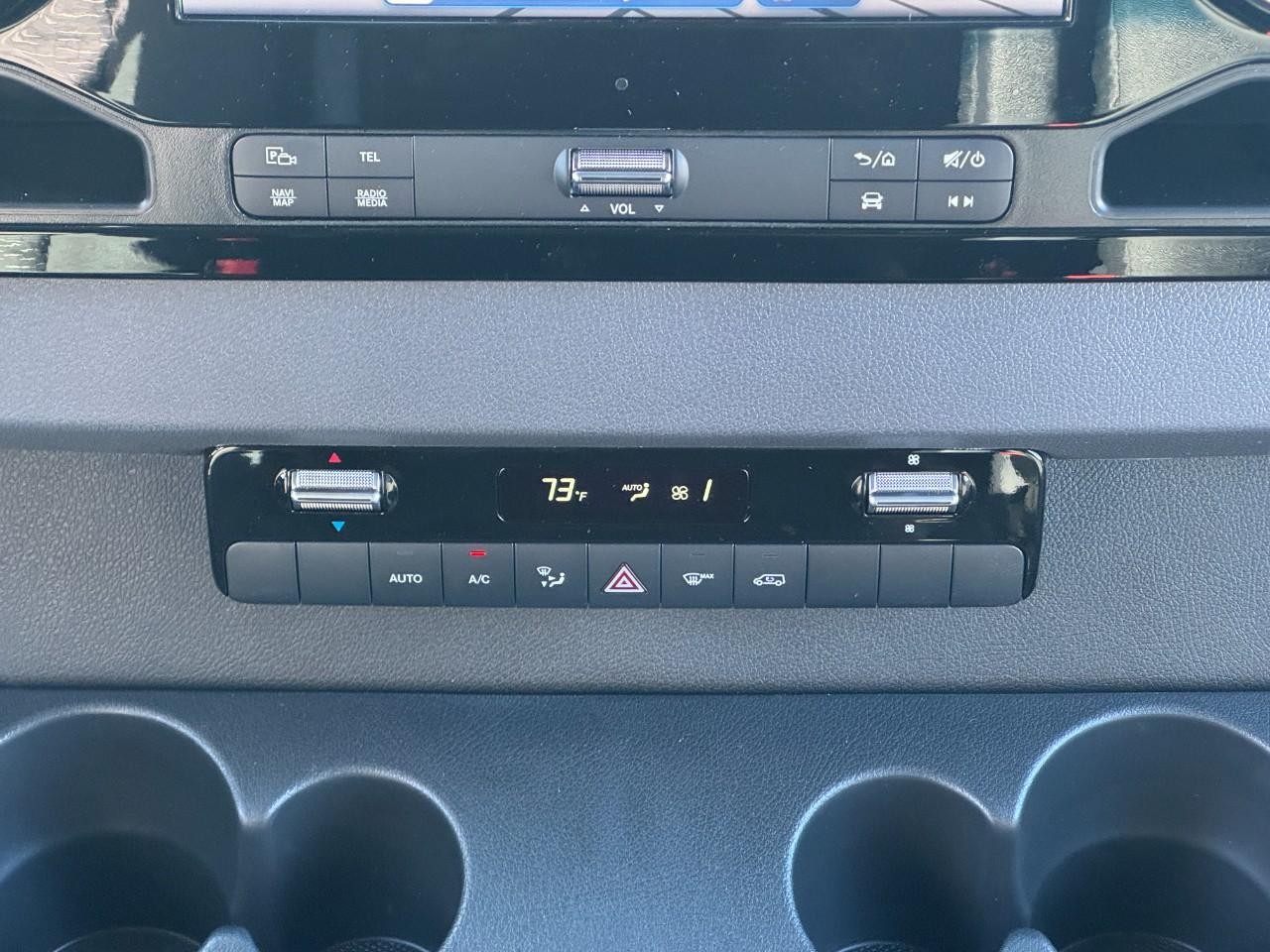 Mercedes-Benz Sprinter Cargo Van Vehicle Full-screen Gallery Image 24