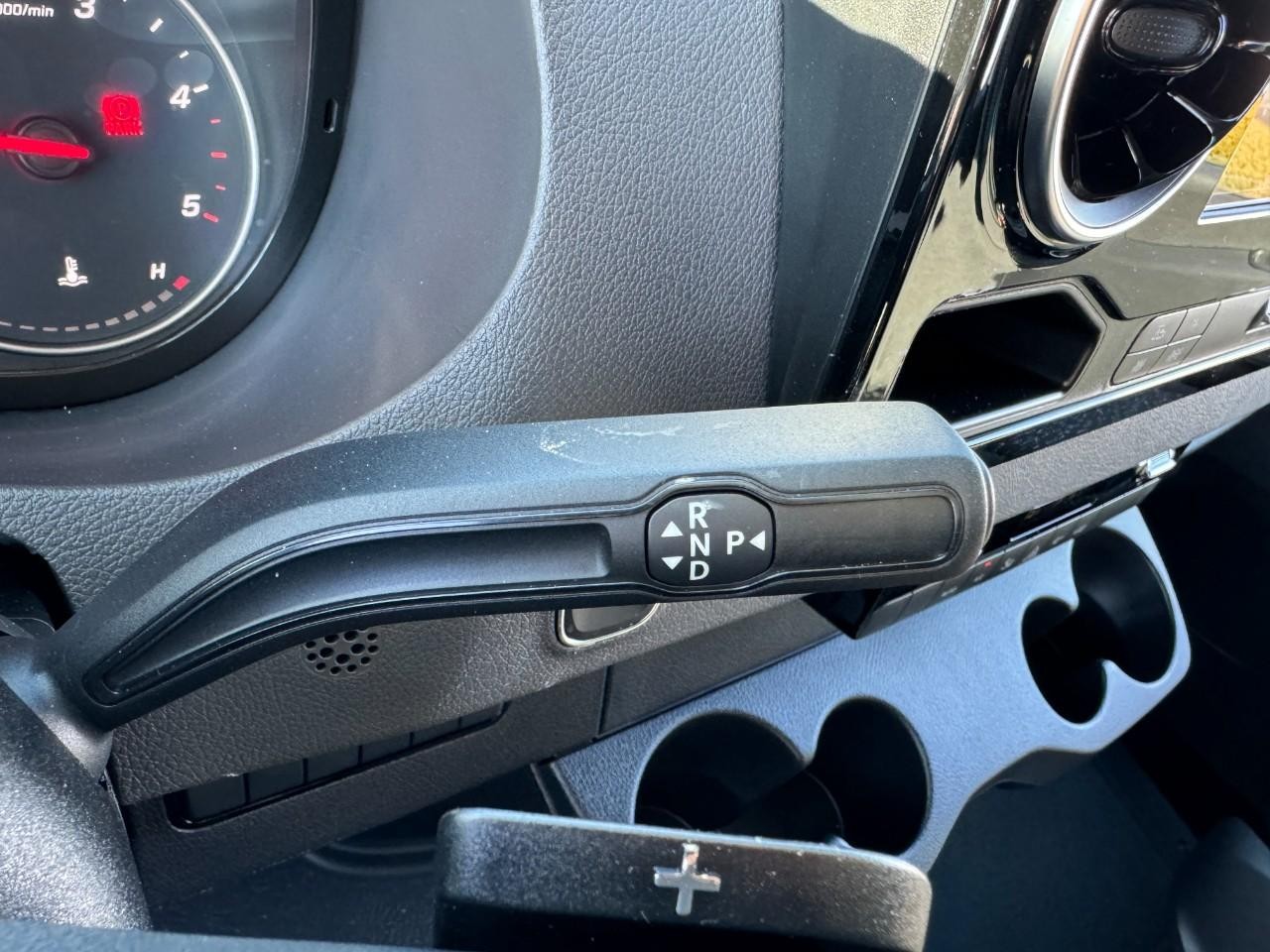 Mercedes-Benz Sprinter Cargo Van Vehicle Full-screen Gallery Image 29