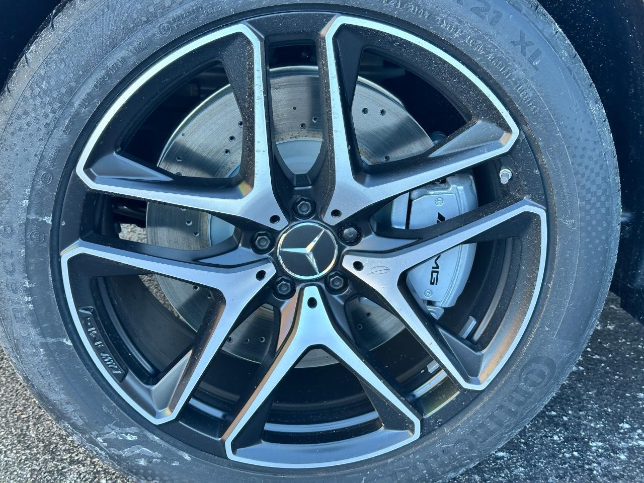 Mercedes-Benz GLE Vehicle Full-screen Gallery Image 10