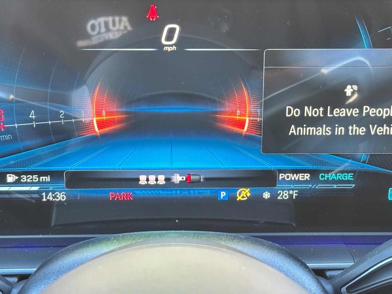 Mercedes-Benz GLE Vehicle Full-screen Gallery Image 26