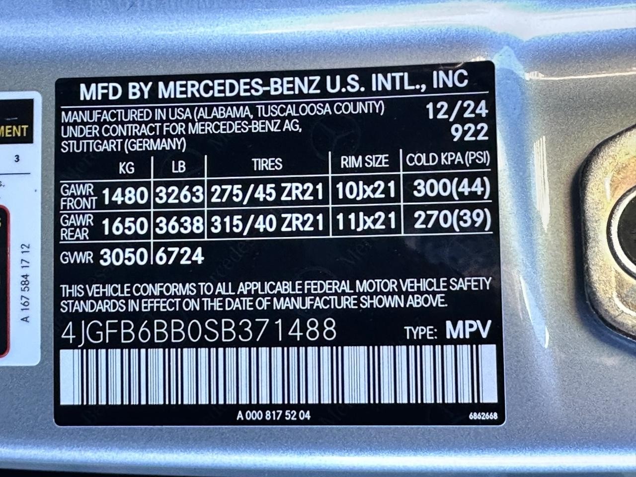 Mercedes-Benz GLE Vehicle Full-screen Gallery Image 33