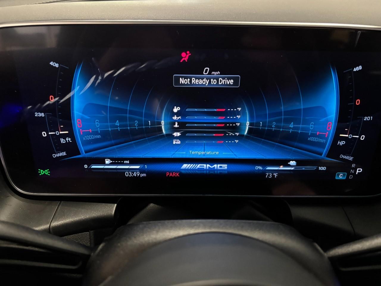 Mercedes-Benz GLC Vehicle Full-screen Gallery Image 23