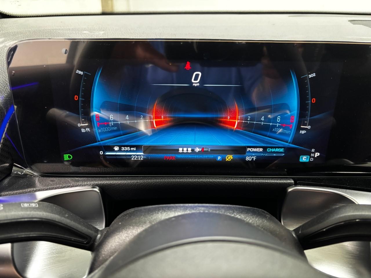 Mercedes-Benz GLB Vehicle Full-screen Gallery Image 26