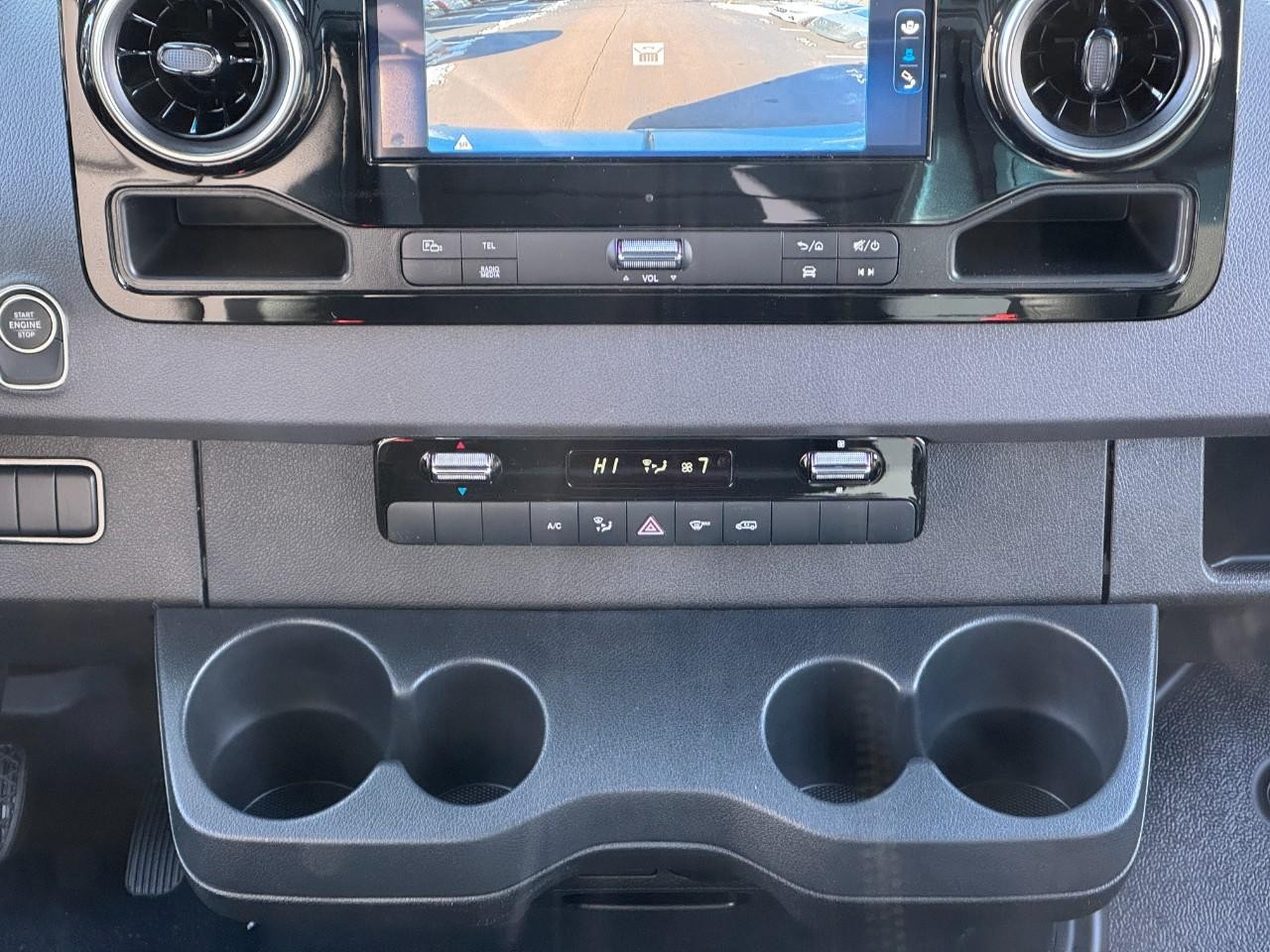 Mercedes-Benz Sprinter Cargo Van Vehicle Full-screen Gallery Image 9