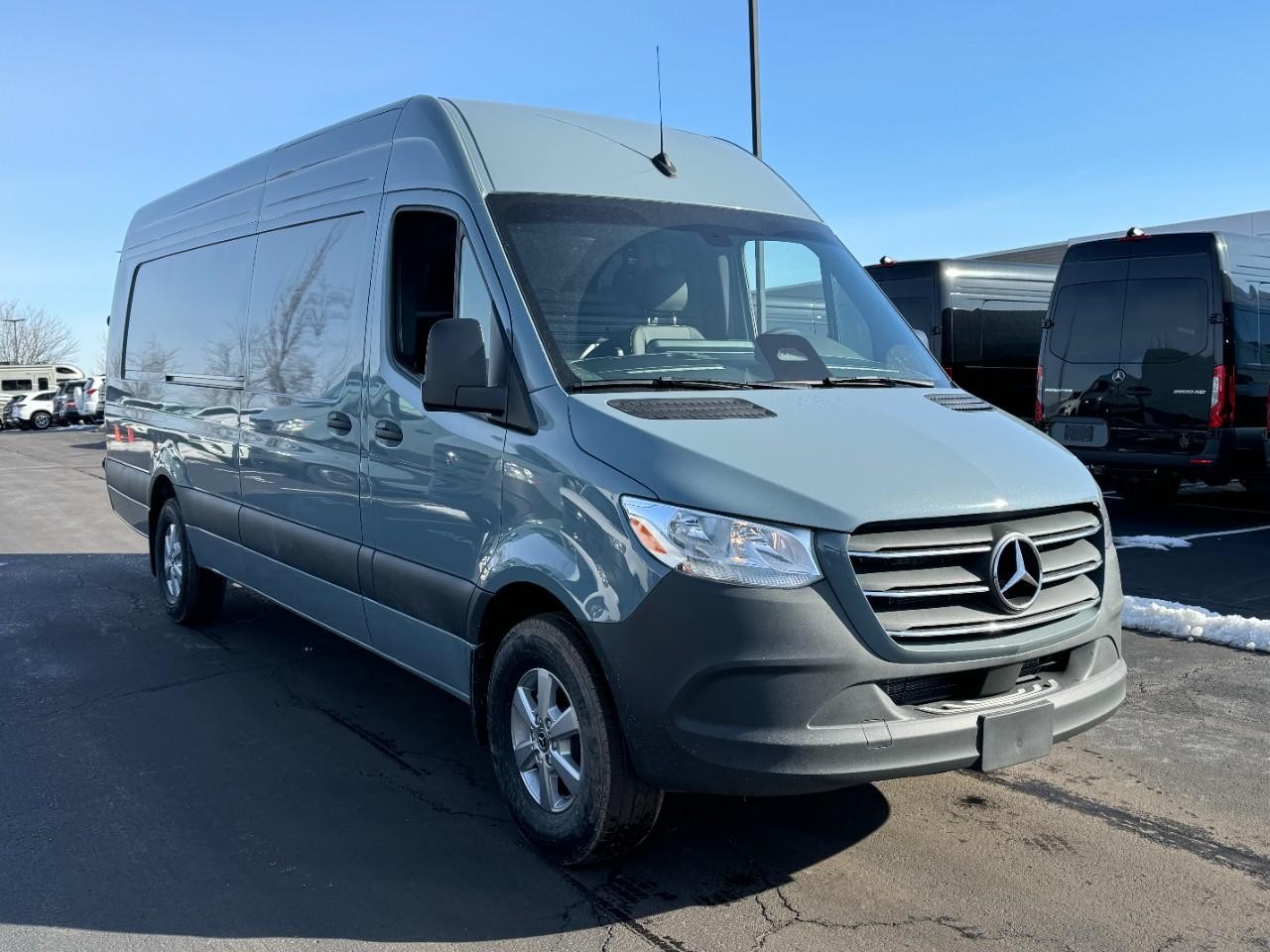 Mercedes-Benz Sprinter Cargo Van Vehicle Full-screen Gallery Image 11