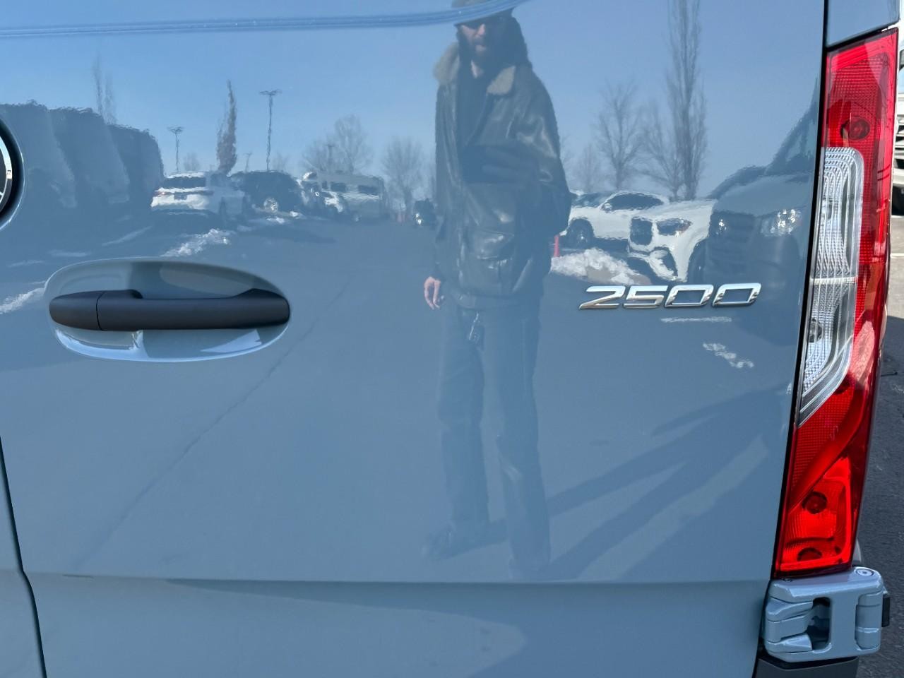 Mercedes-Benz Sprinter Cargo Van Vehicle Full-screen Gallery Image 16