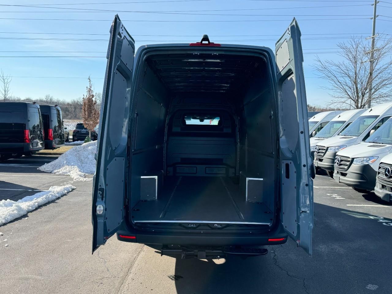 Mercedes-Benz Sprinter Cargo Van Vehicle Full-screen Gallery Image 18