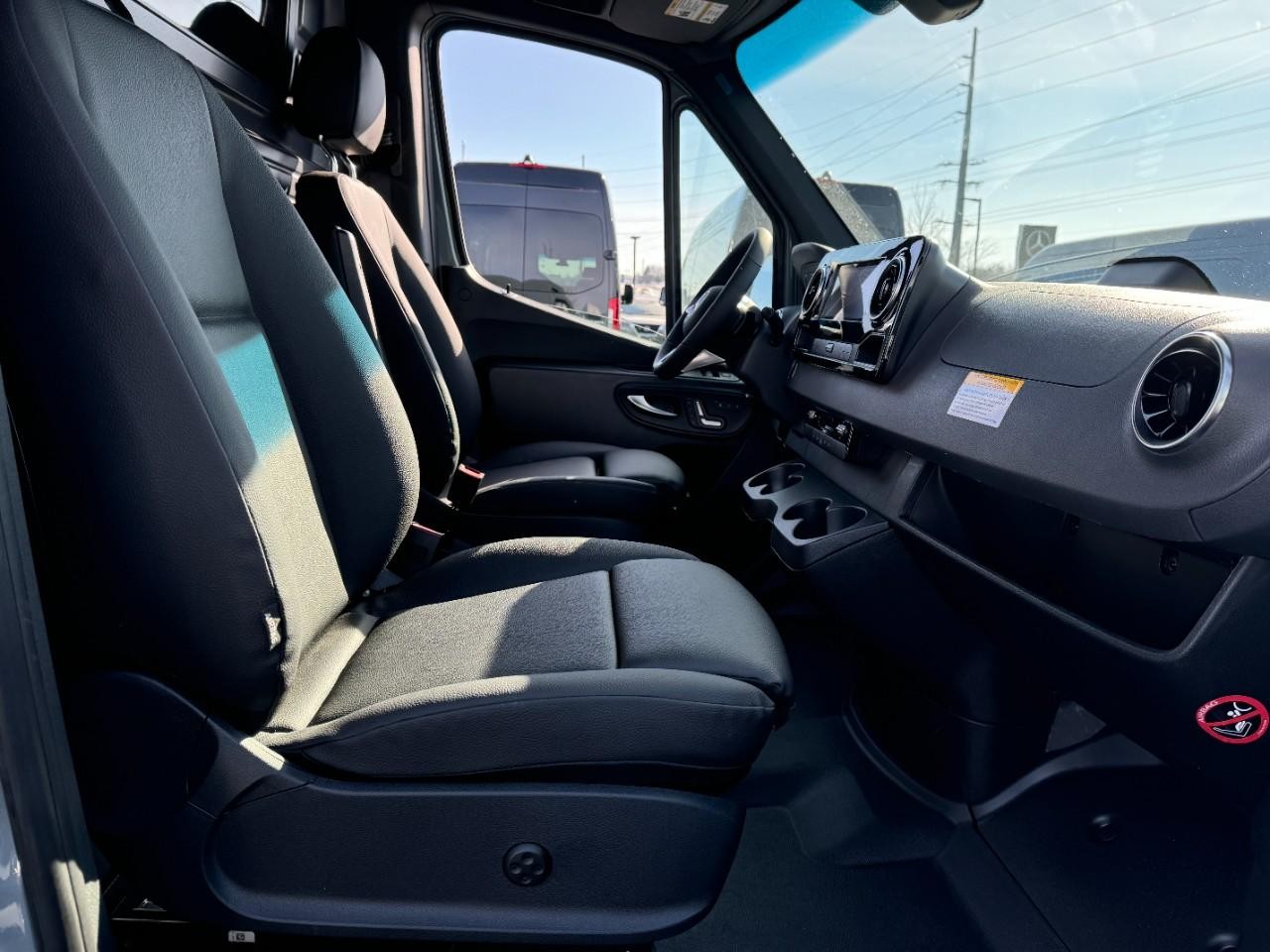 Mercedes-Benz Sprinter Cargo Van Vehicle Full-screen Gallery Image 21