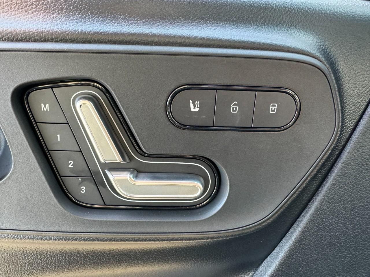 Mercedes-Benz Sprinter Cargo Van Vehicle Full-screen Gallery Image 24