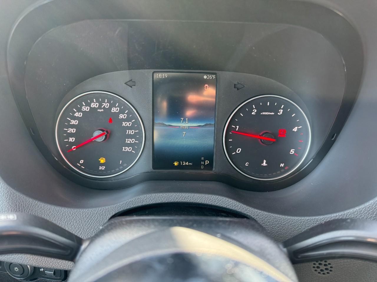 Mercedes-Benz Sprinter Cargo Van Vehicle Full-screen Gallery Image 30